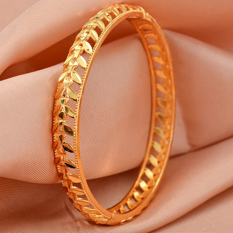 Round Flower Gold-Color Bangle – Algerian Wedding Bracelet (2.36")